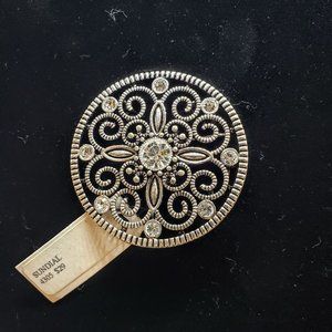 Sundial Pendant and Brooch by Premier Designs